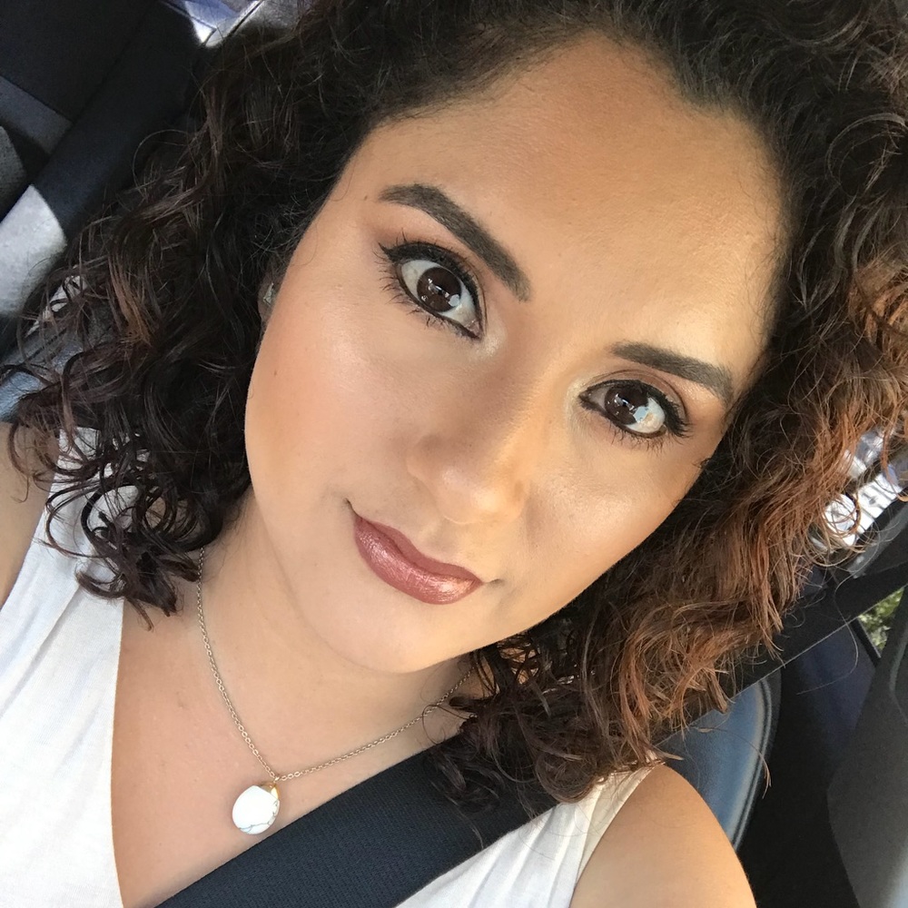 Meet your Posher, Jennifer